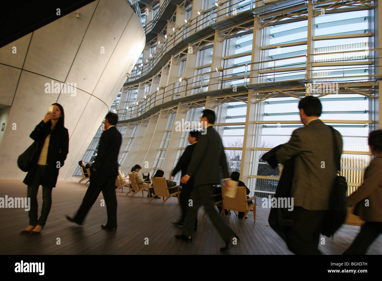 Das neue National Art Center, entworfen vom Architekten Kisho Kurokawa in Roppongi, Tokyo, Japan, auf Mittwoch, 21. Februar 2007. Stockfoto