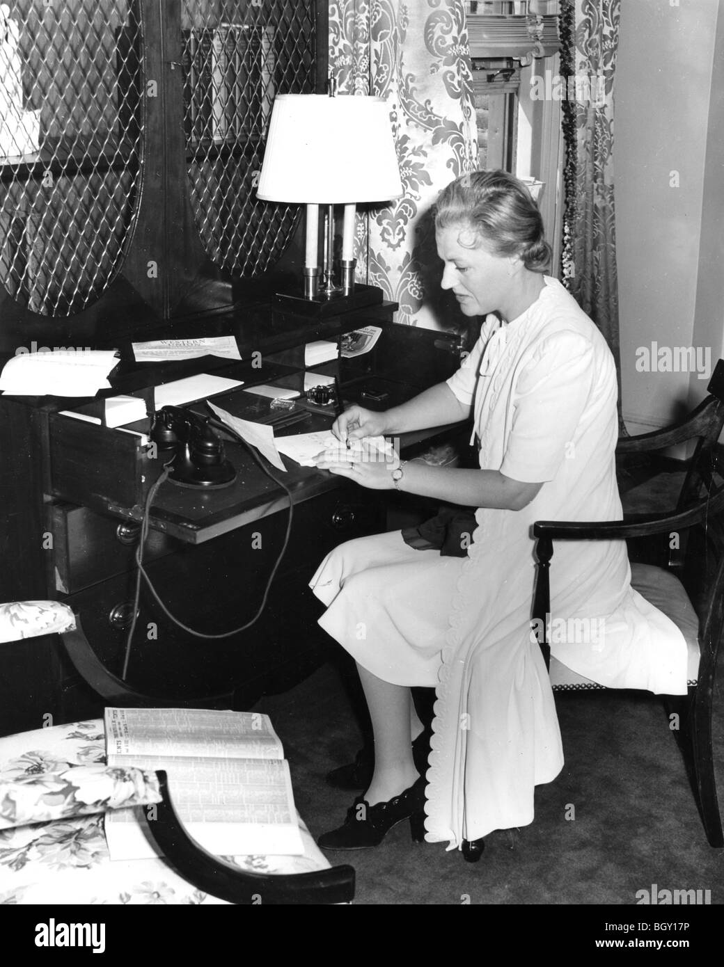 GRACIE FIELDS - UK Sänger 1941 - siehe Beschreibung unten Stockfoto GRACIE FIELDS - UK Sänger 1941 - siehe Beschreibung unten Stockfoto