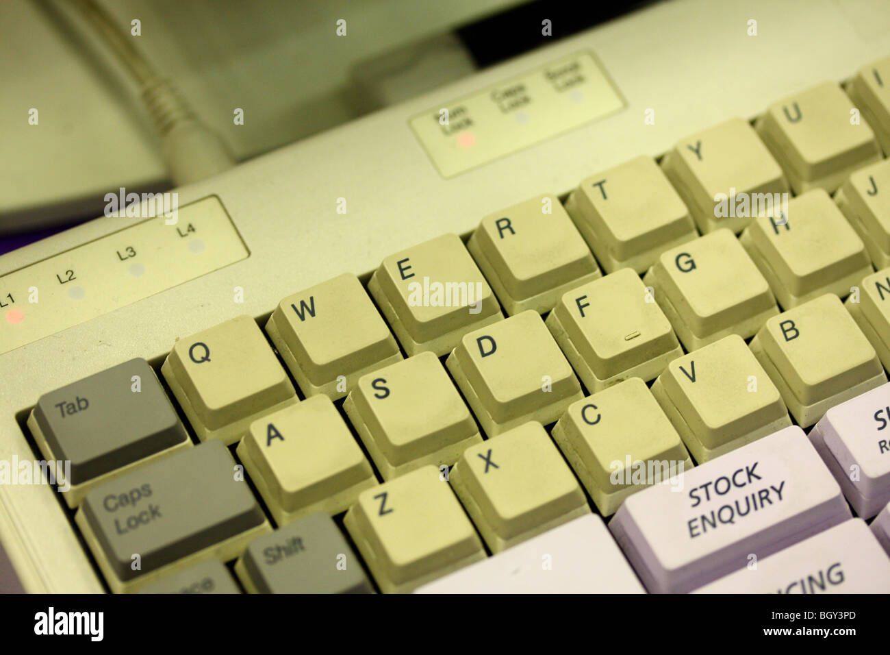 Qwerty keyboard -Fotos und -Bildmaterial in hoher Auflösung – Alamy