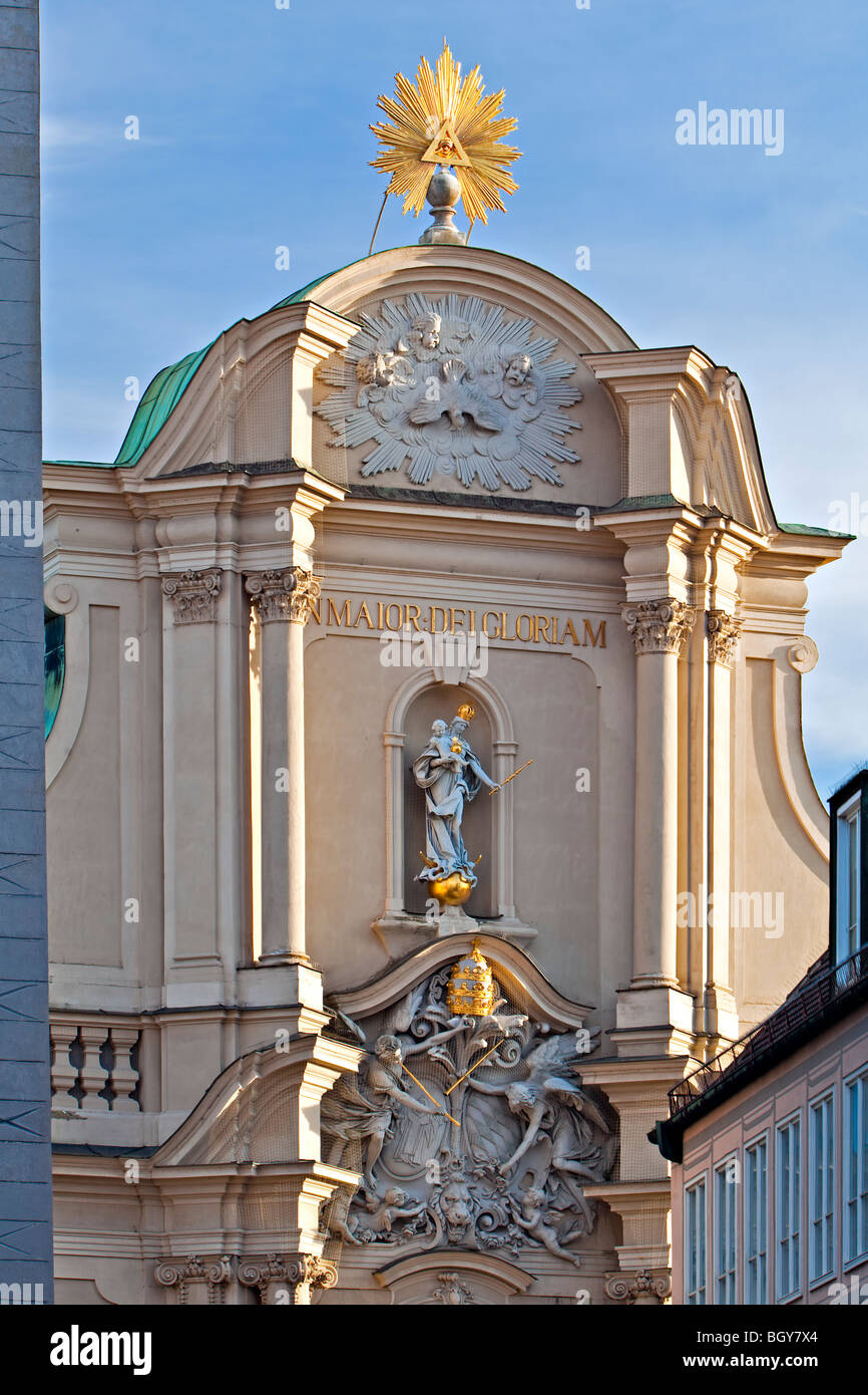 Fassade des Heilig-Geist-Kirche (Kirche des Heiligen Geistes) in der Stadt München (München), Bayern, Deutschland, Europa. Stockfoto