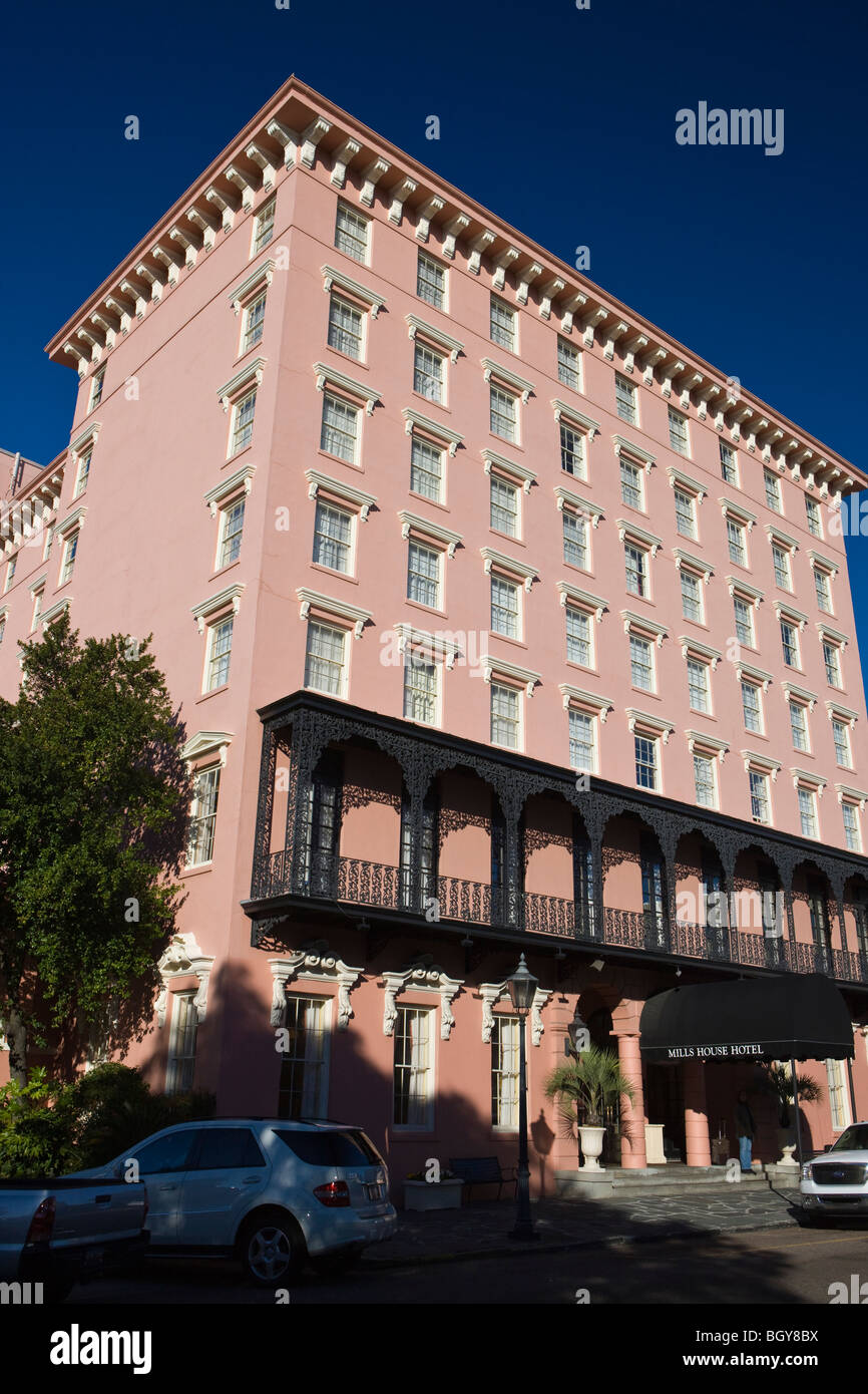 Mills House Hotel befindet sich auf Meeting Street, Charleston, South Carolina, Vereinigte Staaten von Amerika. Stockfoto