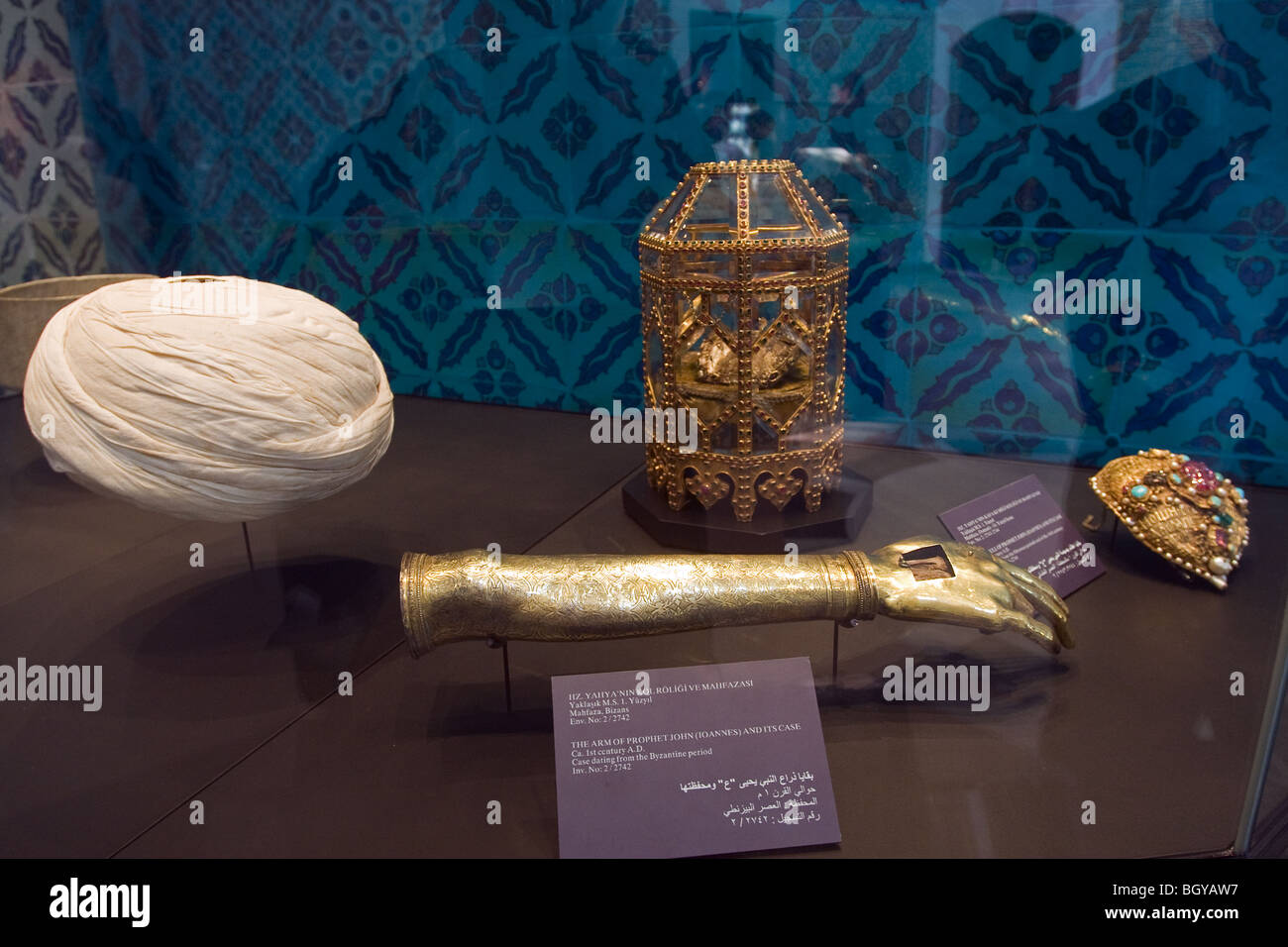 Der Arm und die Schädel der Prophet Johannes (Ioannes) und die golden Fall! St. Jahrhundert n. Chr., Topkapi Palast, Istanbul Türkei. Stockfoto