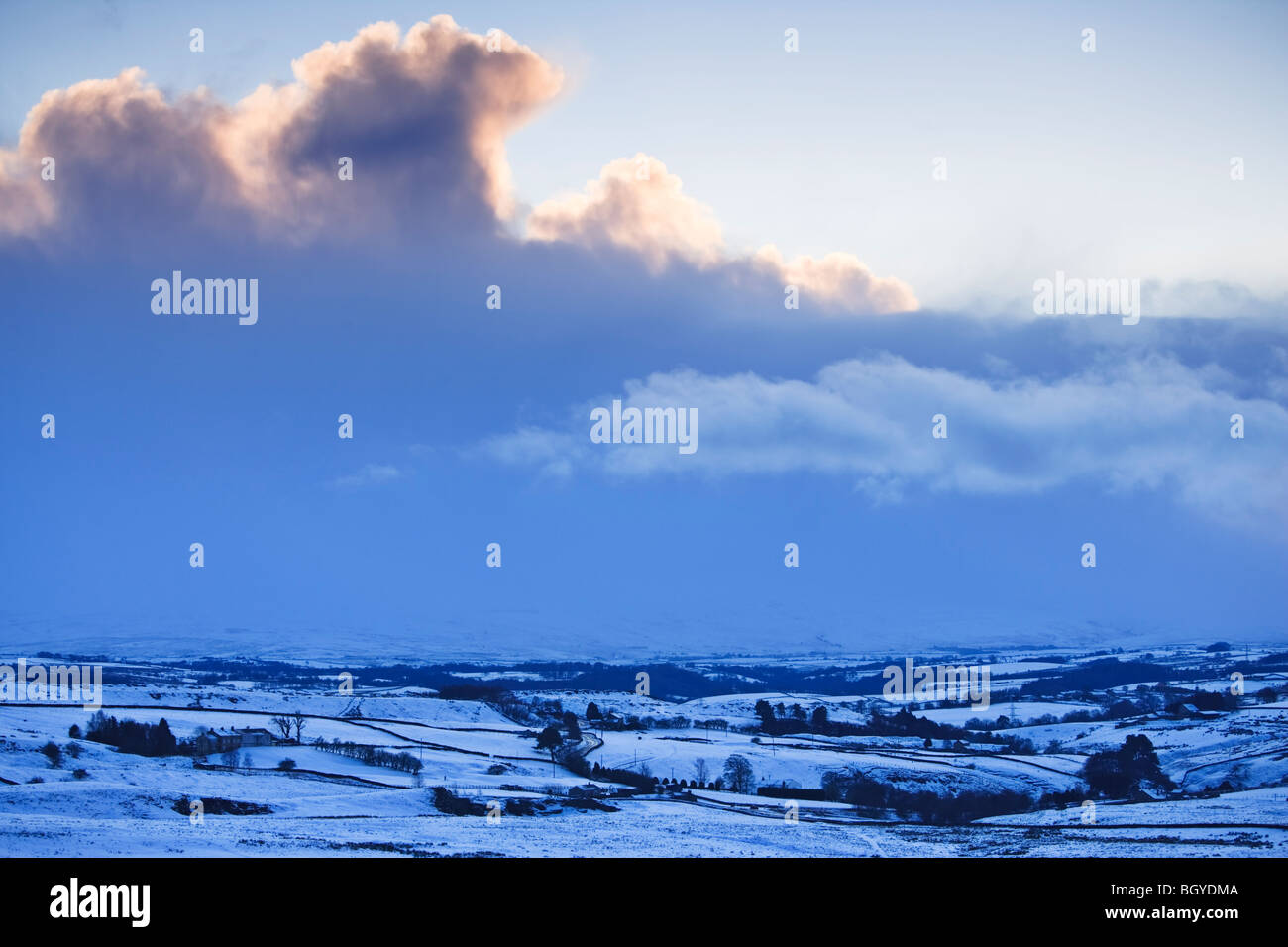 Winterlicher Abenddämmerung über "Hadrianswall Land" in der Northumberland National Park, England Stockfoto