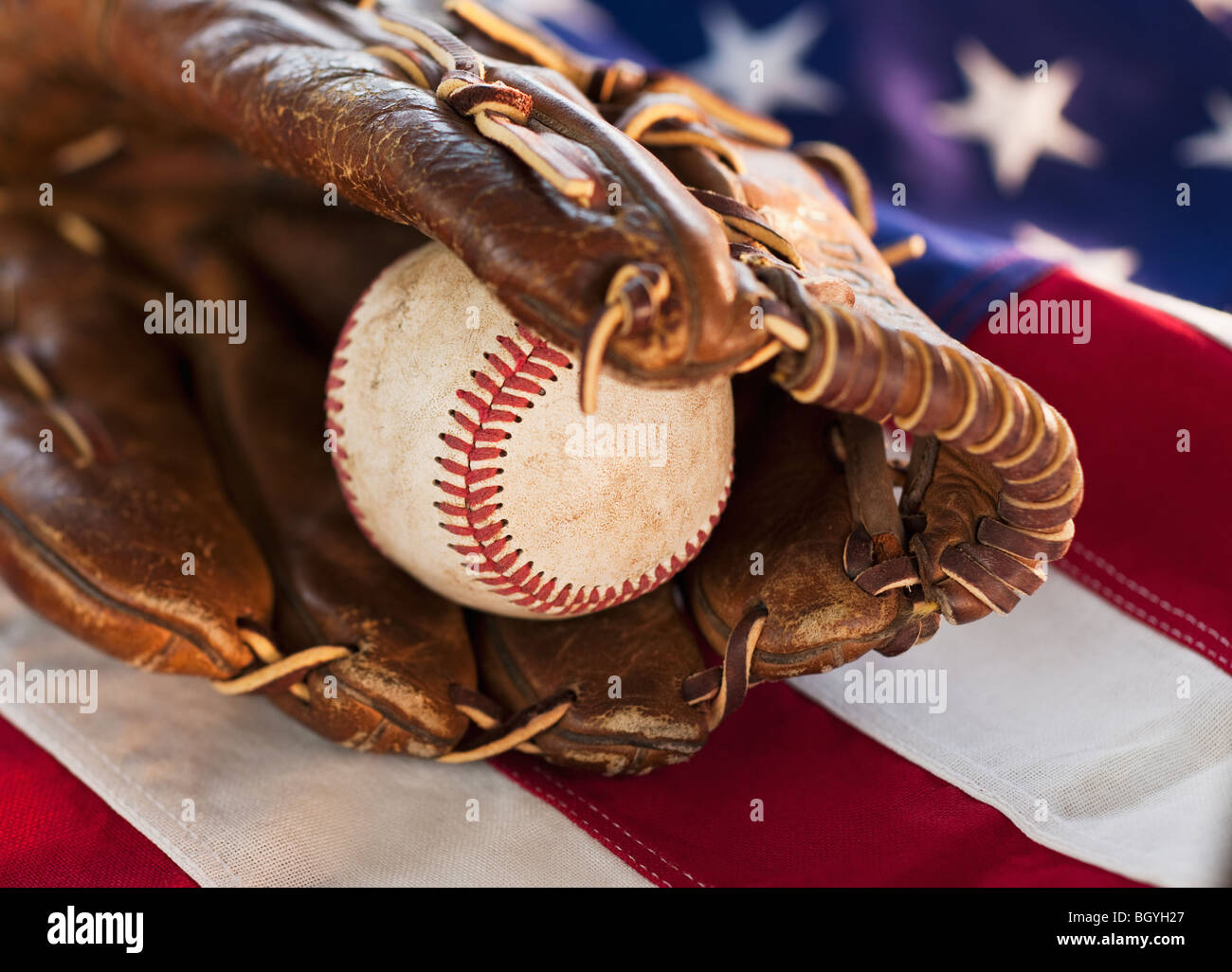 Baseball und American flag Stockfoto