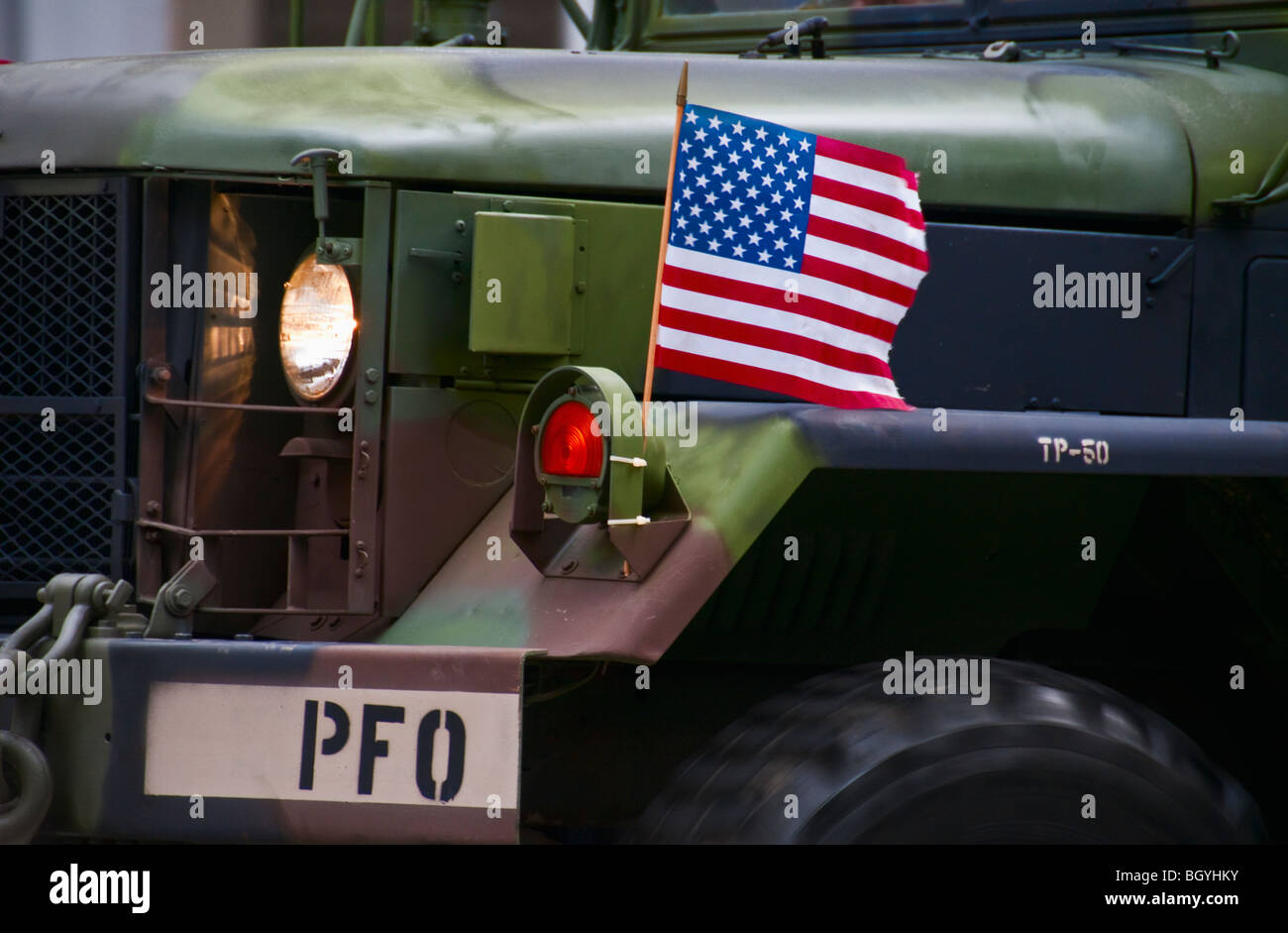 Amerikanische Flagge auf jeep Stockfoto