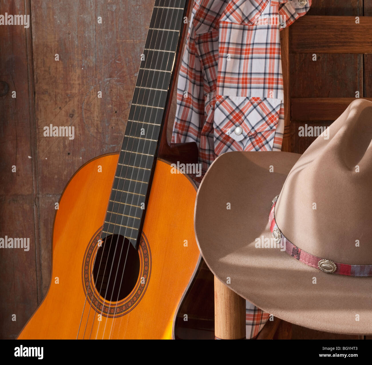 Cowboy-Hut und Gitarre Stockfoto