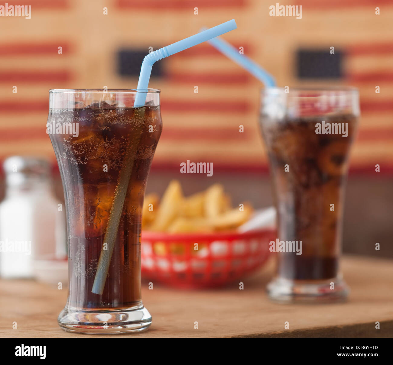 Soda auf Tabelle im diner Stockfoto
