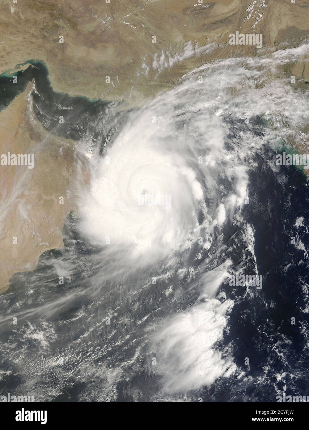 Tropischer Zyklon Gonu (02A) im arabischen Meer, Sat: Terra / Kredit-NASA Stockfoto