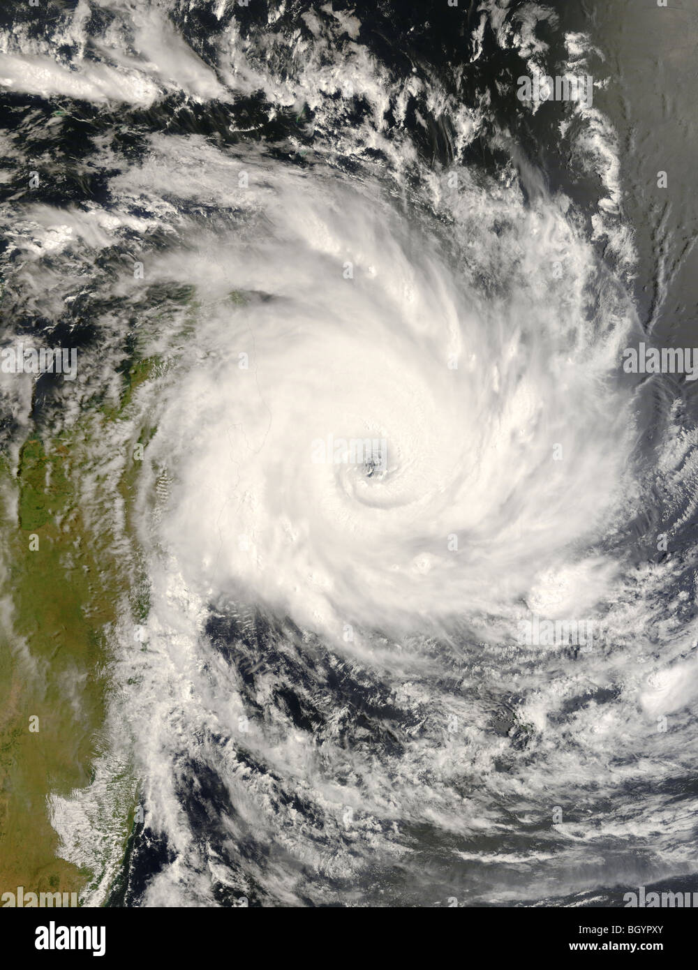 Tropischer Wirbelsturm Ivan (18) über Madagaskar, Satelliten: Terra/Kredit NASA Stockfoto