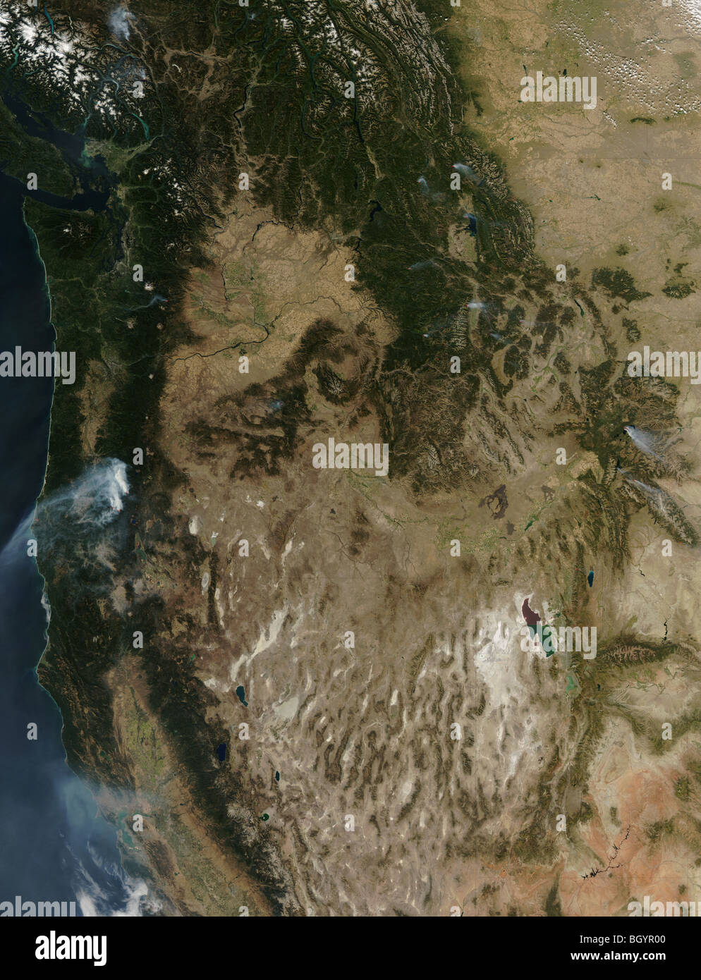 Oregon und Nordwesten der Vereinigten Staaten, Feuer sichtbar sind (kleine rote Quadrate Markus Wärme-Signaturen, sichtbar bei 100 %) Kredit NASA Stockfoto
