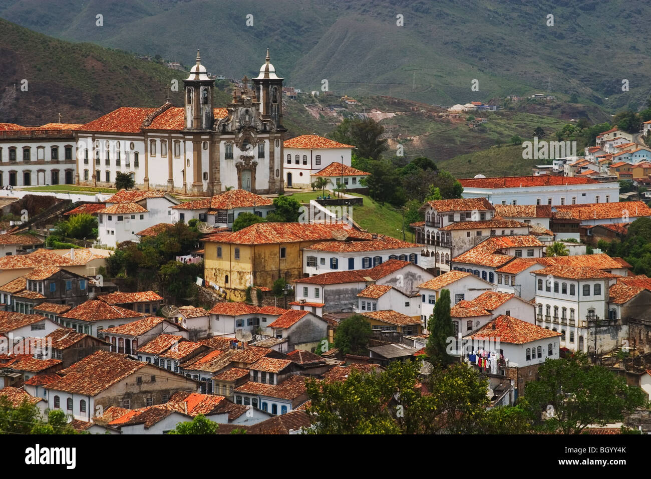 Barocke Kirche Nossa Senhora do Carmo in Ouro Preto. Das Hotel liegt im Bundesstaat Minas Gerais, Brasilien Stockfoto