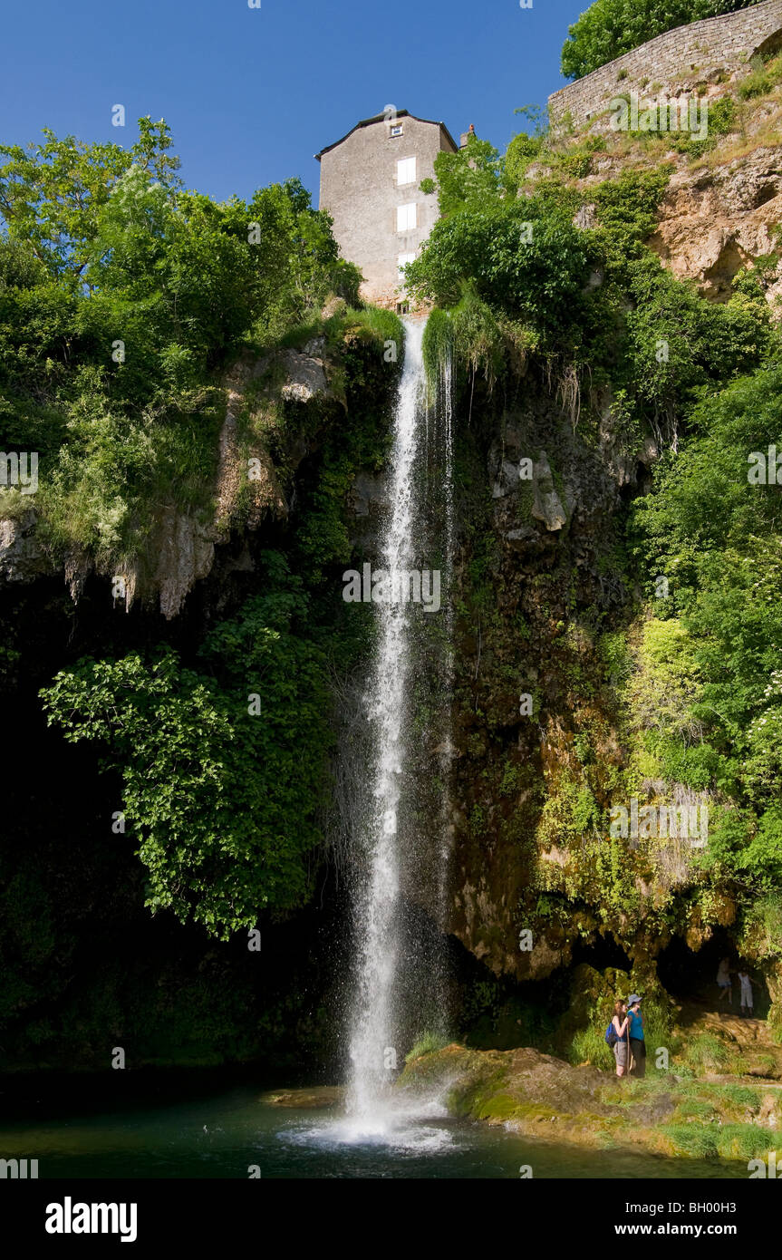 Wasserfall, Salles-la-Source, Aveyron, Frankreich Stockfoto