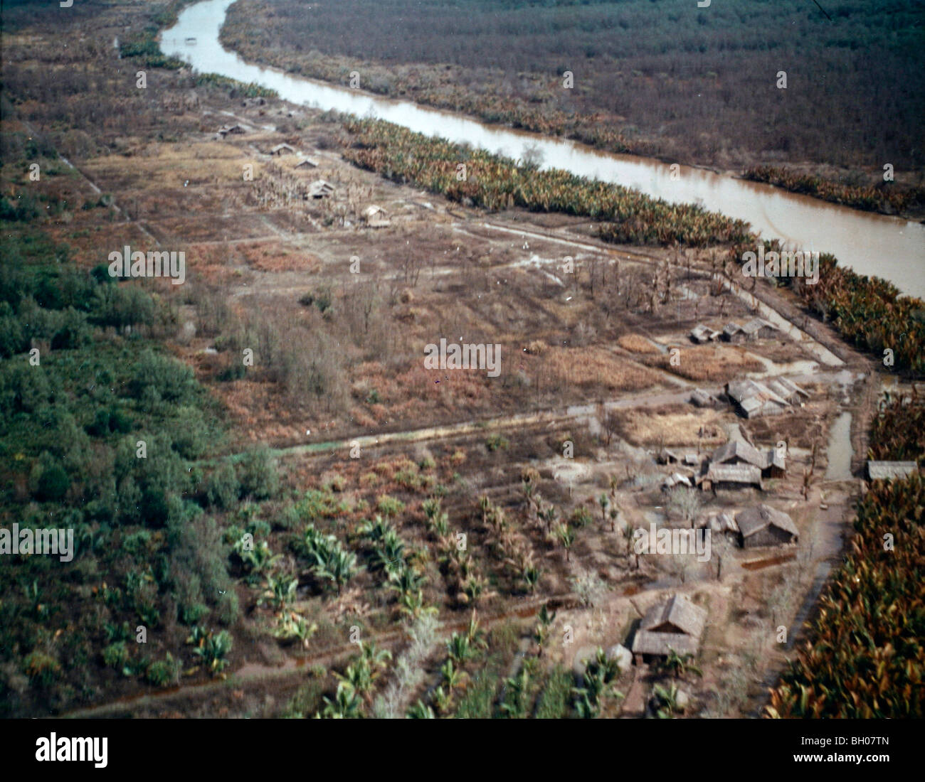 Foto Zeigt Verschlechterung Der Vegetation Wahrscheinlich Verursacht Durch Agent Orange Oder Eine Ahnliche Entlaubungsmittel Im Vietnamkrieg Eingesetzt Stockfotografie Alamy