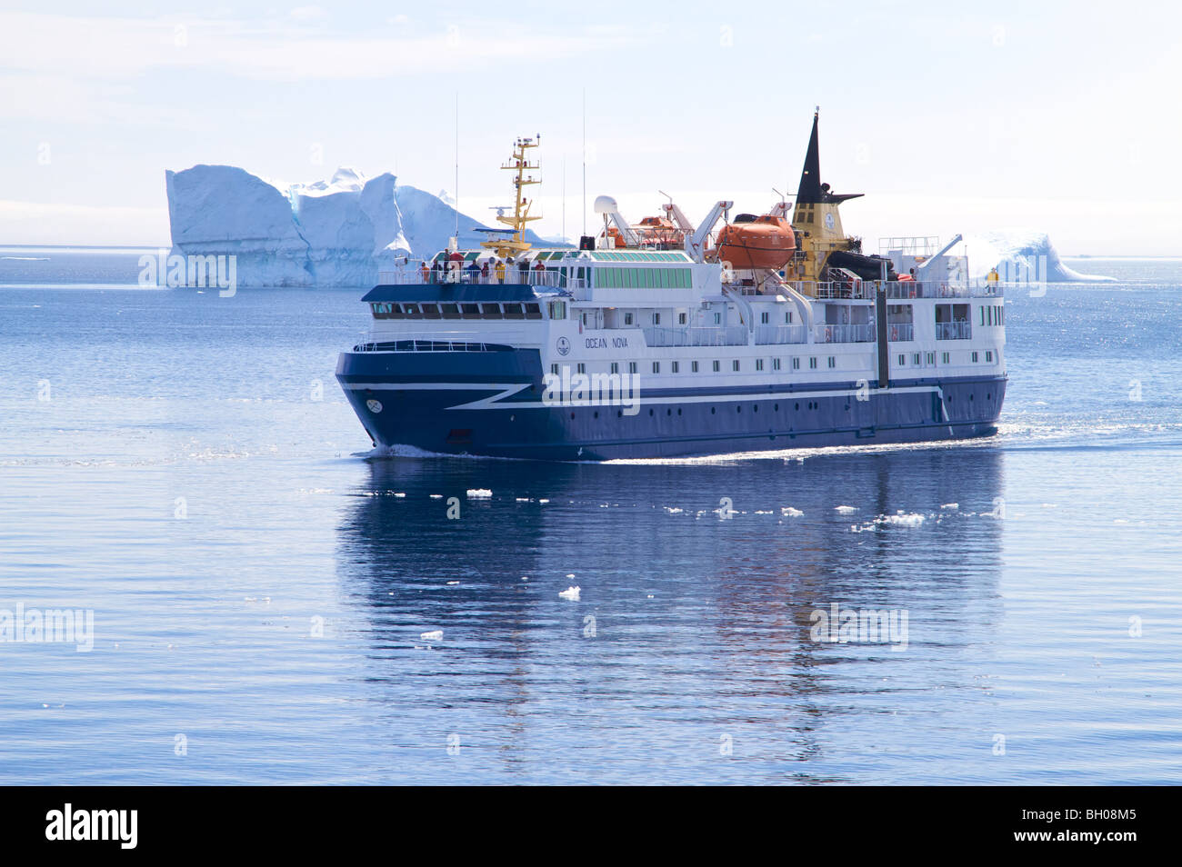 Ocean Nova, ein Expeditionsschiff in der Antarktis. Stockfoto