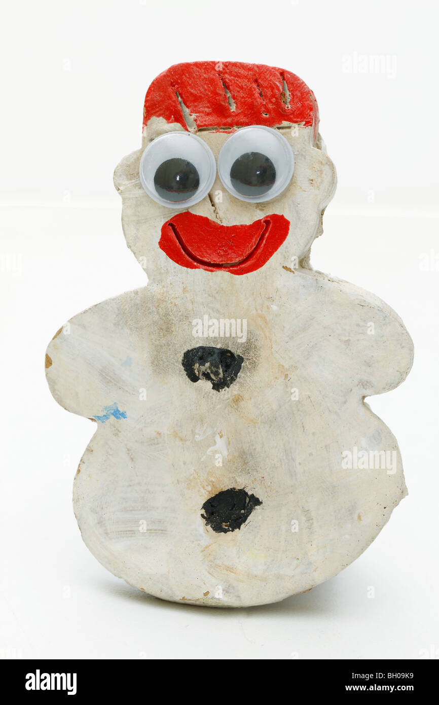 Hergestellt in Handarbeit 5 Jahre alt Kind handgefertigt (made - Handarbeit) Schneemann (Schneemann) Spielzeug - Puppe - Puppe - Figur gemacht von recyceltem Mat. Stockfoto