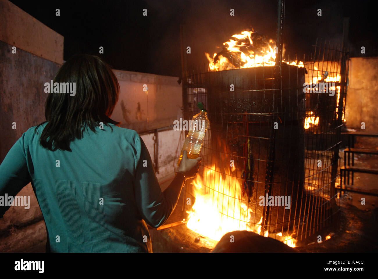 Israel, Galiläa, Berg Meron, Juden beten während der Verzögerung B'omer feiern am Berg Meron Stockfoto