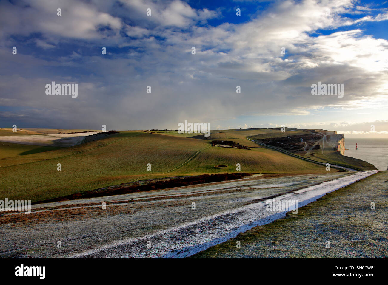 Winterfrost South Downs Way Beachy Head weiße Kreide Klippen Sussex Küste Ärmelkanal UK Stockfoto