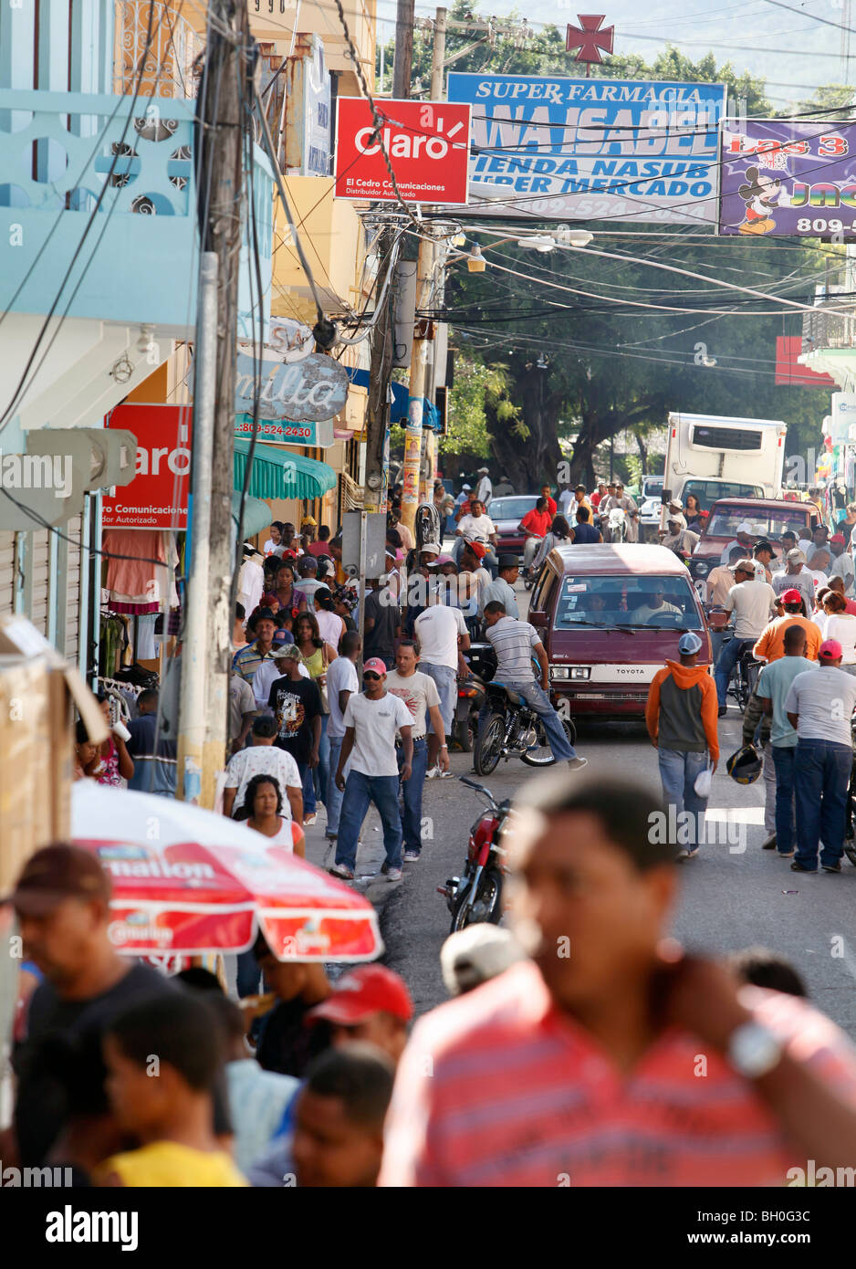 Belebte Straße, Barahona, Dominikanische Republik Stockfoto