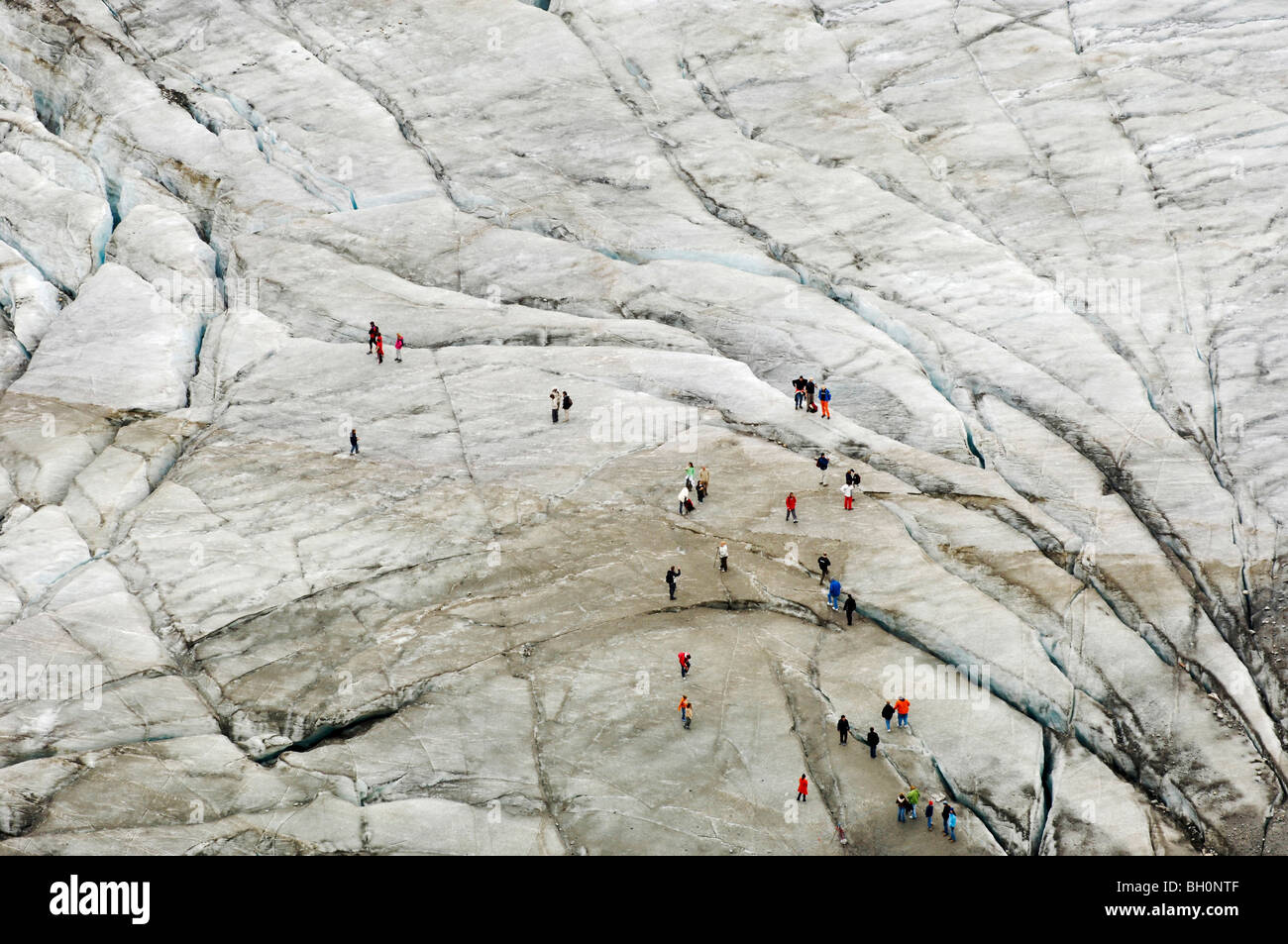 Touristen auf dem Gletscher, Klimawandel, Glocknergruppe, Hohen Tauern, Großglockner, Österreich Stockfoto