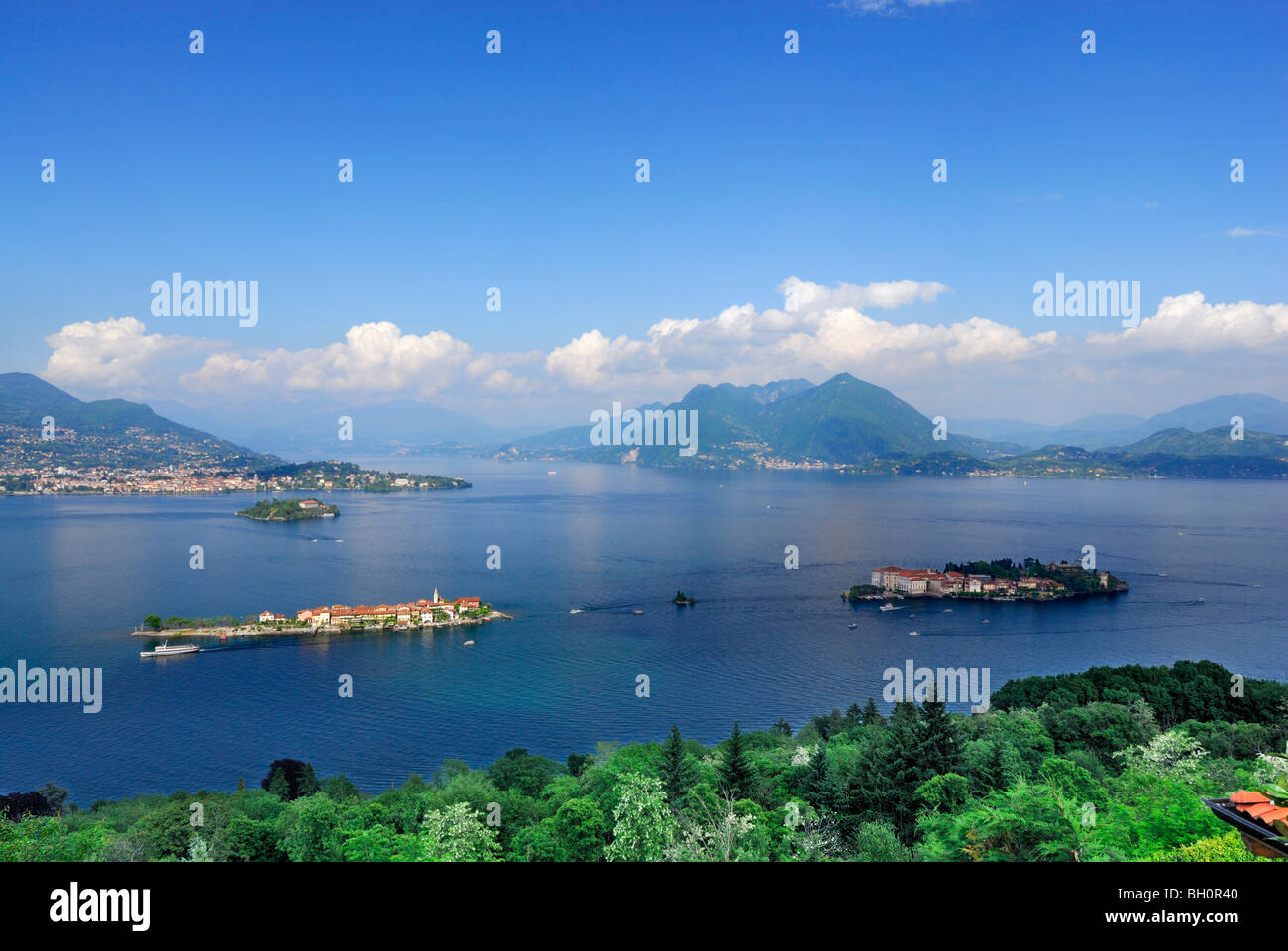 Lago Maggiore mit Borromäischen Inseln Isole Borromee, Isola Superiore, Isola Bella und Isola Madre, Stresa, Lago Maggiore, Lago Mag Stockfoto