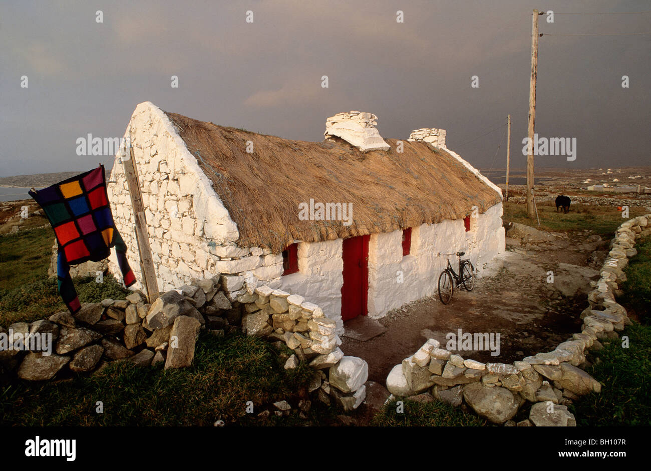 Europa, Großbritannien, Irland, Co. Galway, Connemara, Lettermullen Halbinsel, Ferienhaus in Knock Stockfoto