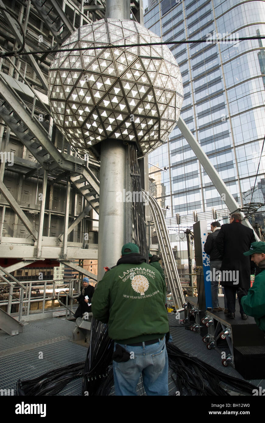 Des neue Jahres Eve Ball auf dem Dach des One Times Square in New York Stockfoto