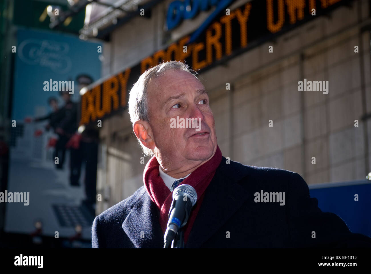 New Yorks Bürgermeister Michael Bloomberg am Times Square in New York Stockfoto
