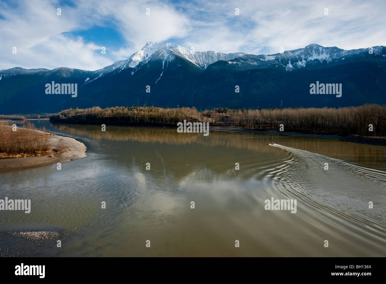 Der Fraser River im unteren Bereich Festland von British Columbia ist der längste Fluss in BC und 7. längste in Kanada. Stockfoto