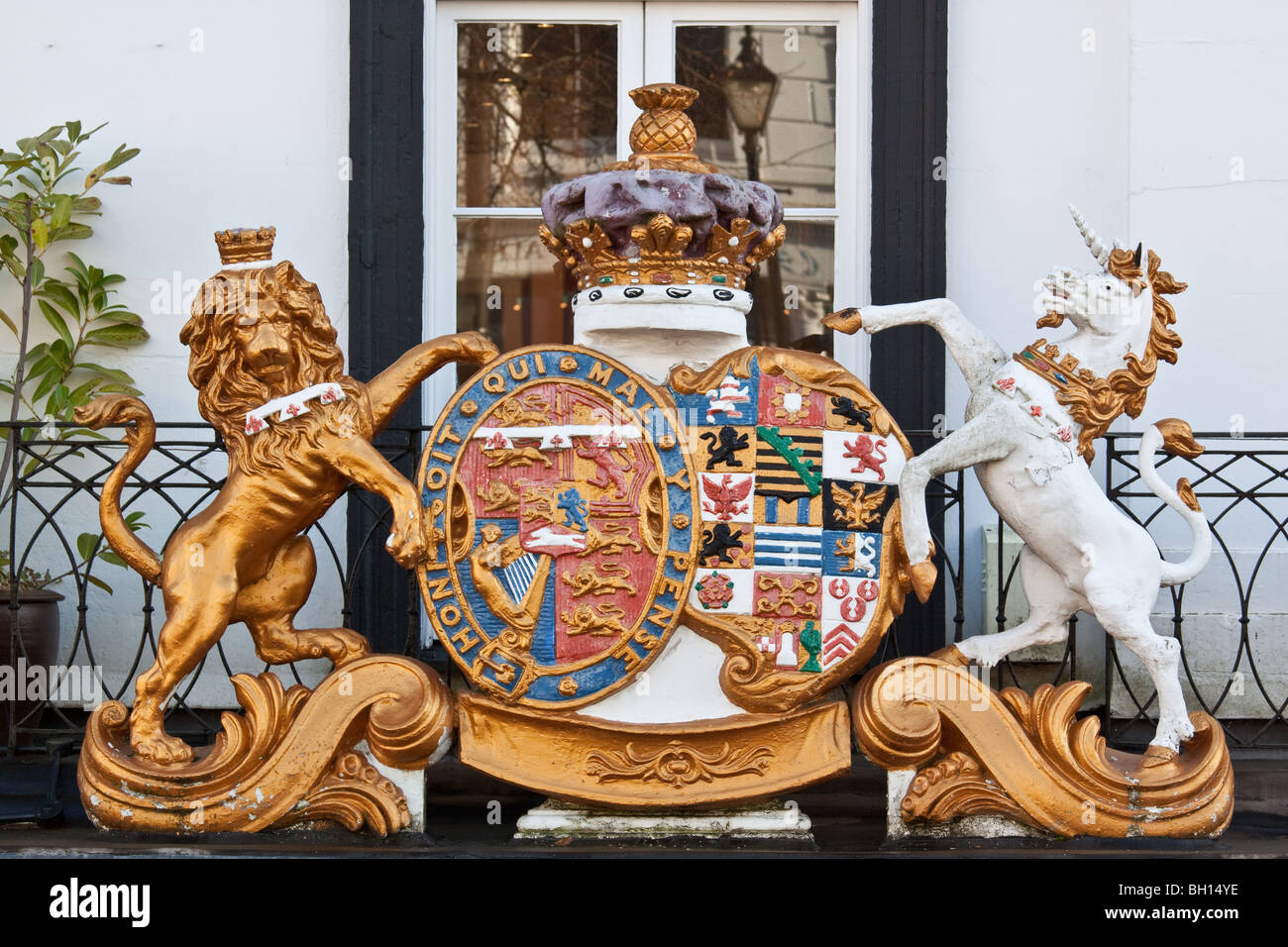 Königliche Wappen Pantiles Tunbridge Wells Stockfoto