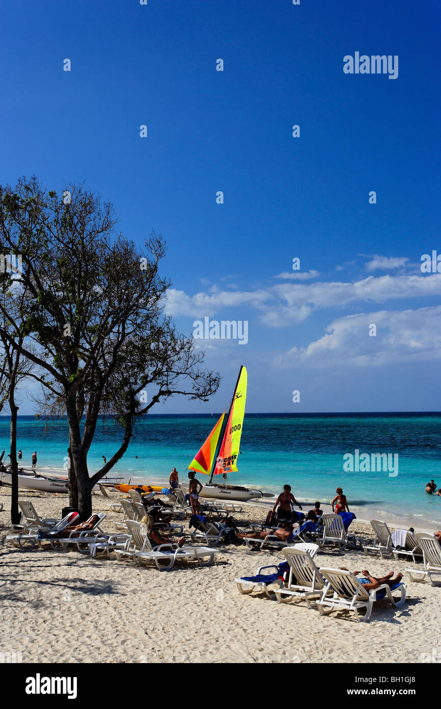 Sandstrand, Club Amigo Atlantico, Guardalavaca, Holguin, Kuba, Westindische Inseln Stockfoto
