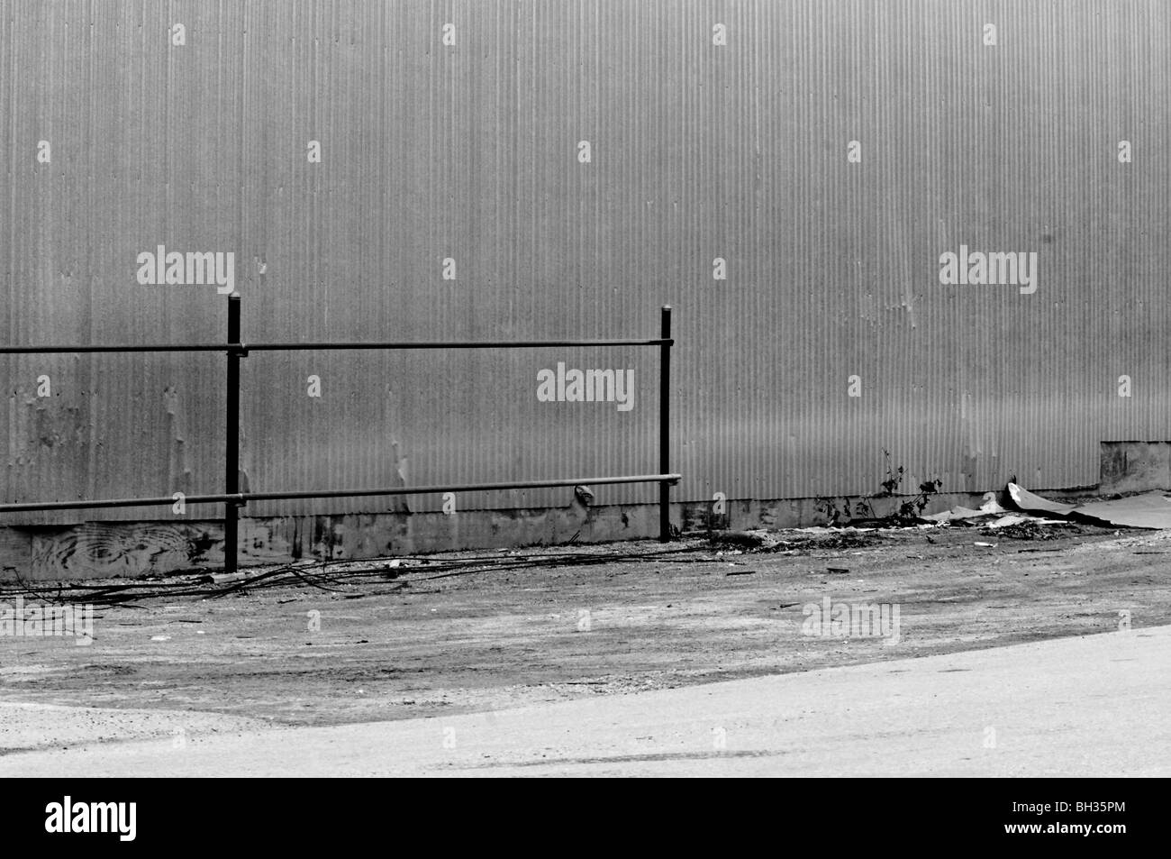 Detailaufnahmen der ländlichen Mitte Amerika gehören, Zapfsäulen, Tankstellen, Metall Anschlussgleise und bildende Kunst Kompositionen aus den 50er Jahren Ära Stockfoto