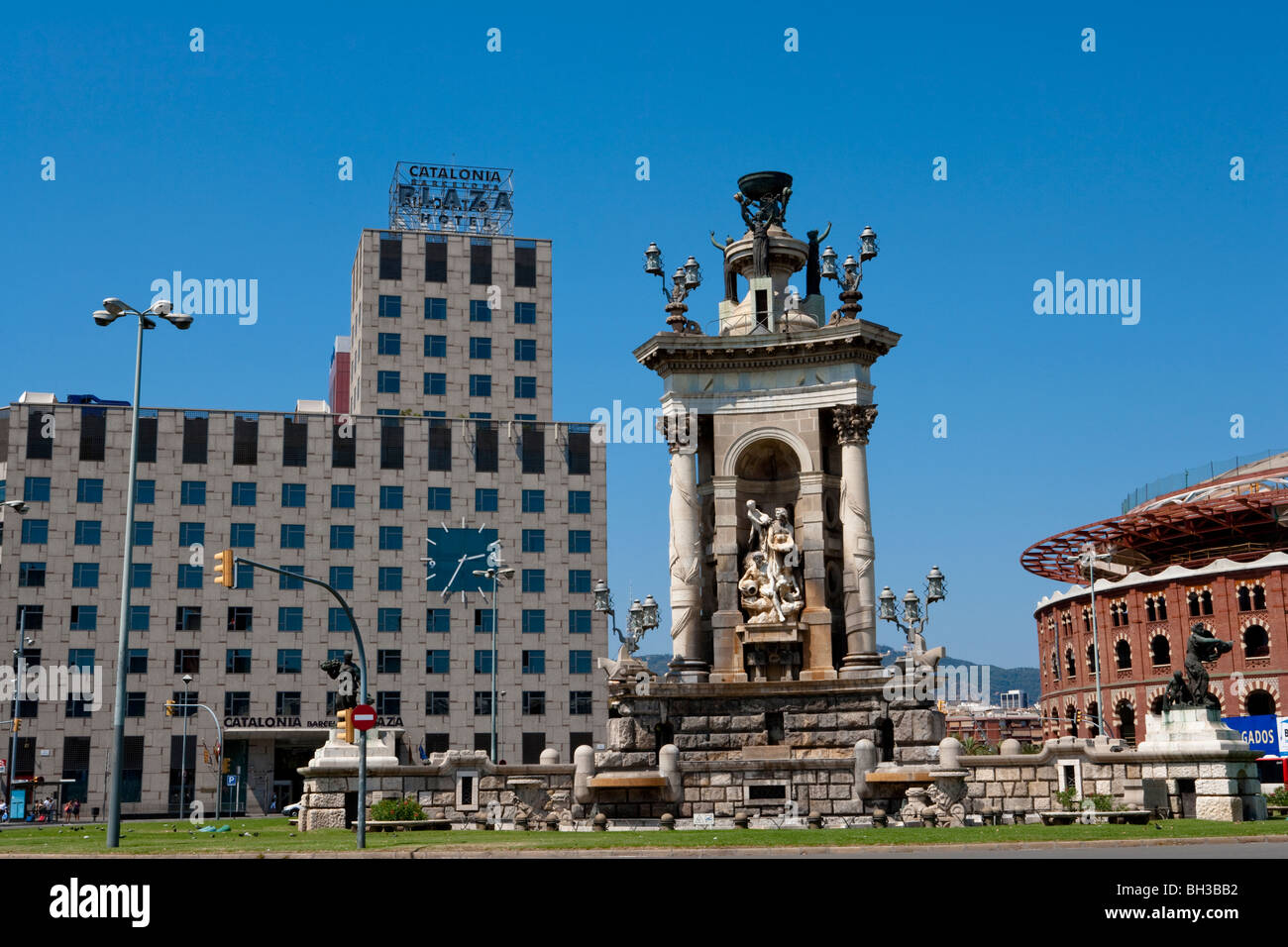 Barcelona - Plaça d ' Espanya - Denkmal im Kreisverkehr Stockfoto