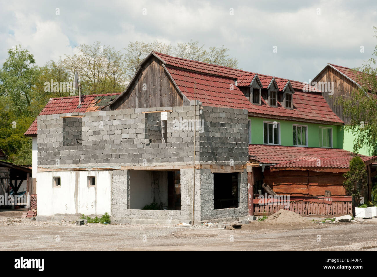 Traditionelle rumänische Haus im Bau in Rupea Gara Rumänien und Osteuropa Stockfoto