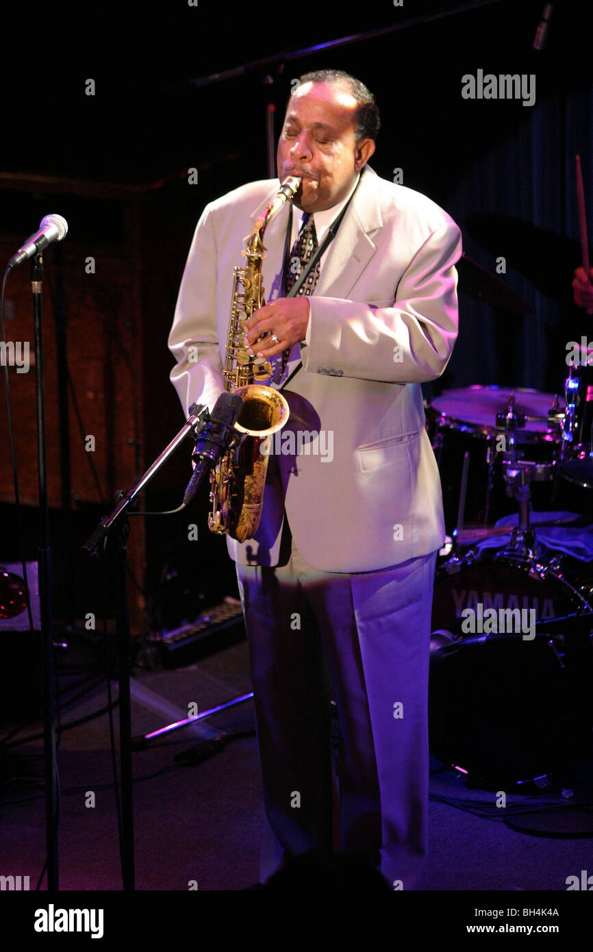 Saxophonist Lou Donaldson von 'The Lou Donaldson Quartet"im Konzert im"Blue Note"jazz-Bar in Aoyama von Tokio, Japan. Stockfoto