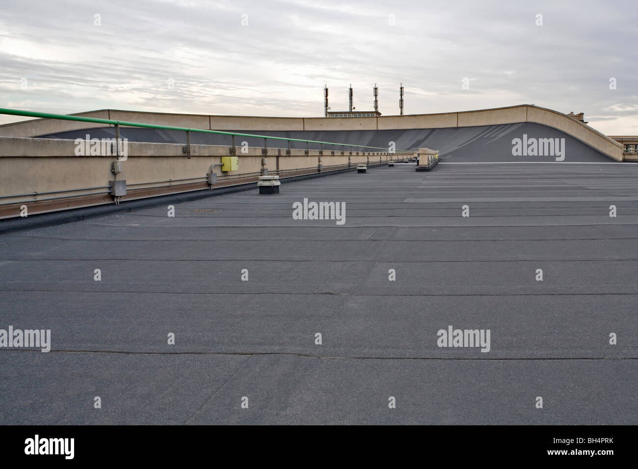 Einfahr-und Prüfstrecke auf Dach des ehemaligen Fiat-Fabrik Lingotto in Turin, Italien Stockfoto