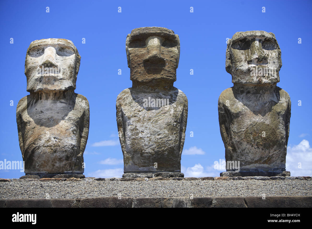Moai Statuen am Ahu Tongariki Plattform auf der Osterinsel, Chile Stockfoto