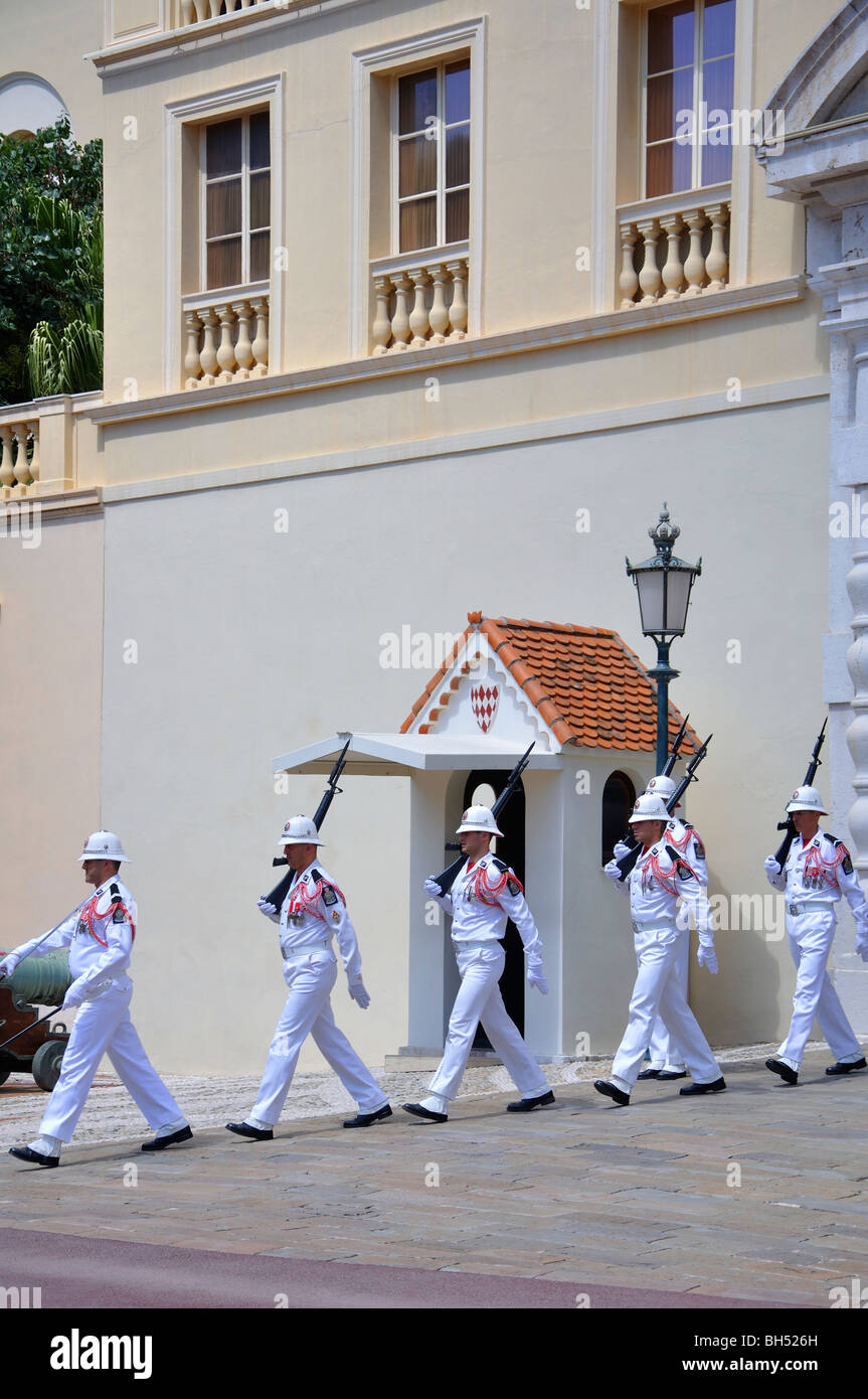 Änderung der Wachablösung vor dem königlichen Palast, Monaco Stockfoto