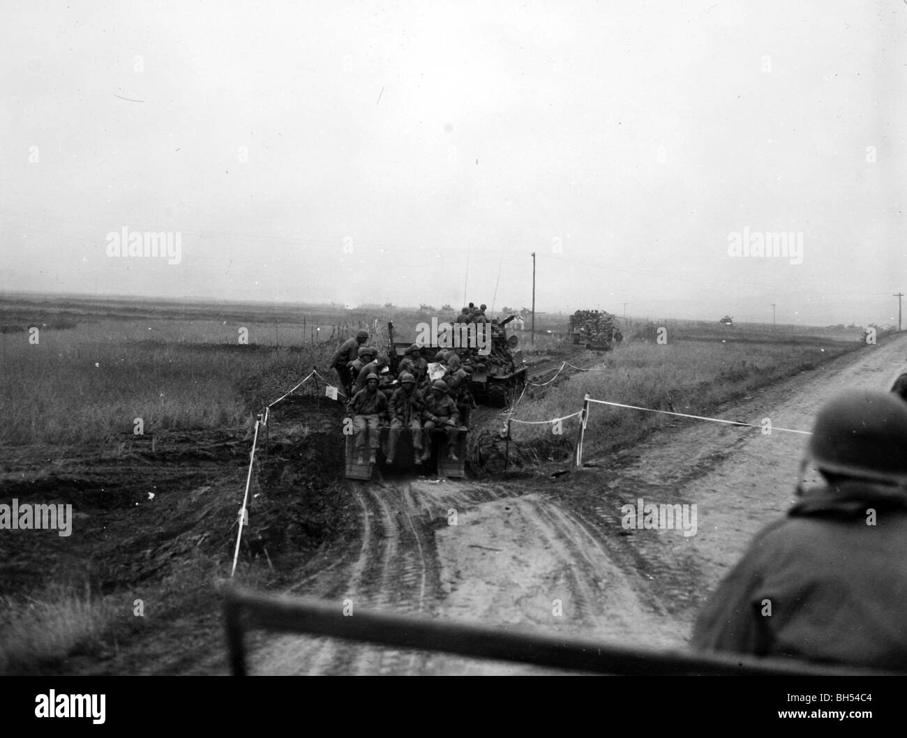 Tank battalion Fotos und Bildmaterial in hoher Auflösung Alamy