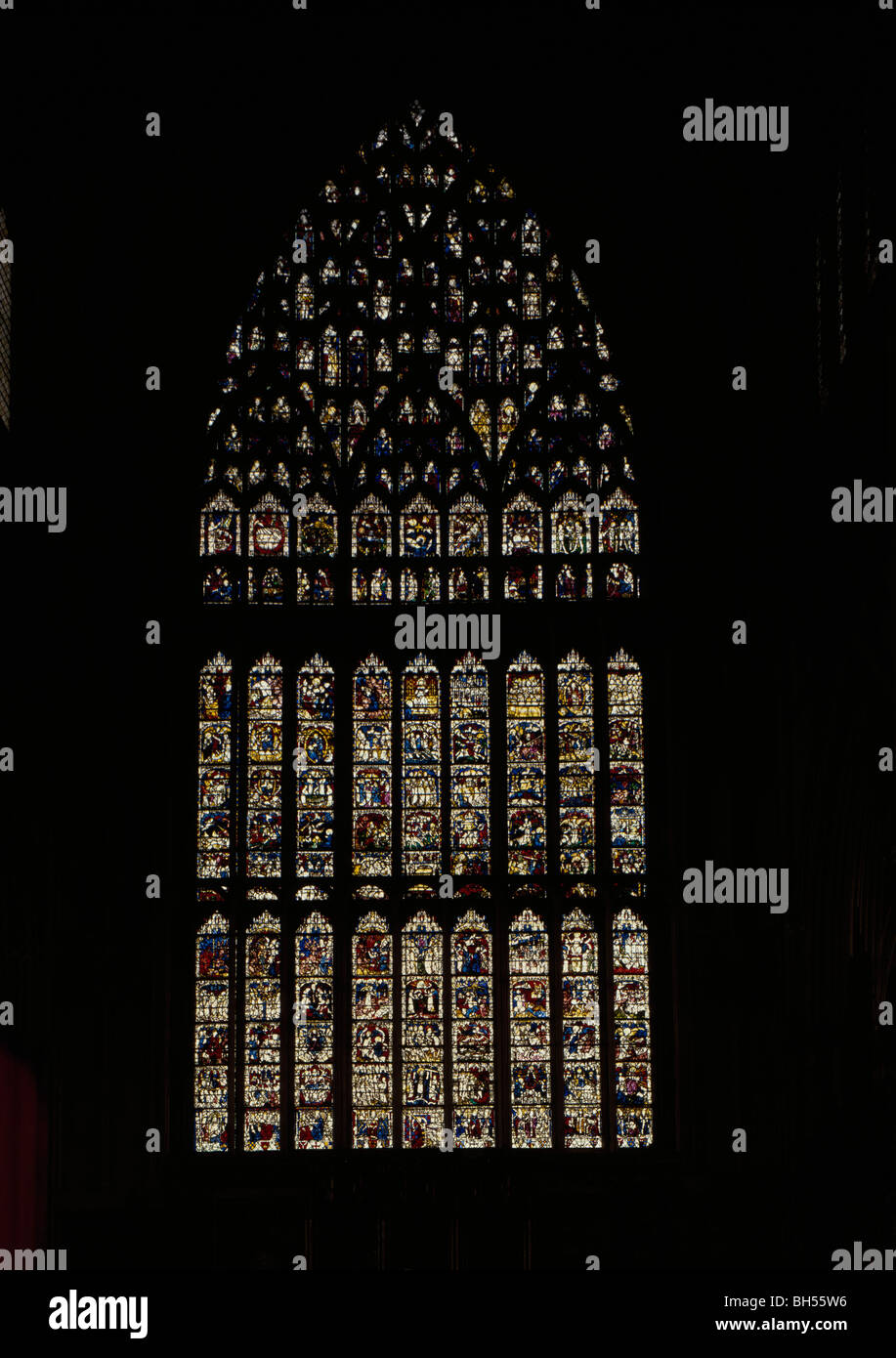York Minster, Glasmalerei, die großen Ostfenster 1405-8, von John Thornton größte Bereich der mittelalterlichen lackiertes Glas in Welt Stockfoto