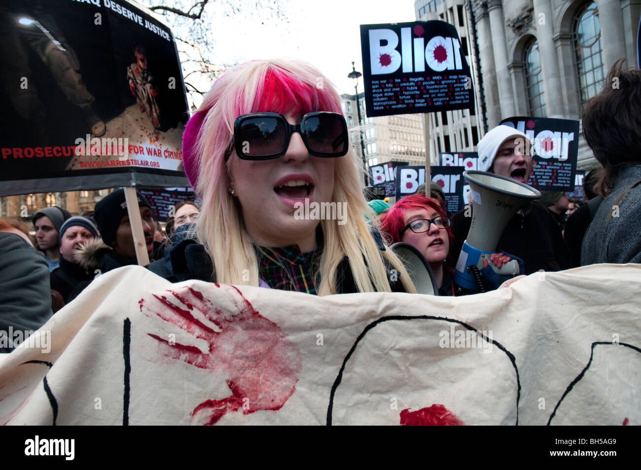 Hunderte versammelten Chilcot Anfrage an Tony Blairs Verhaftung wegen Kriegsverbrechen im Irak London 29.01.10 fordern Stockfoto