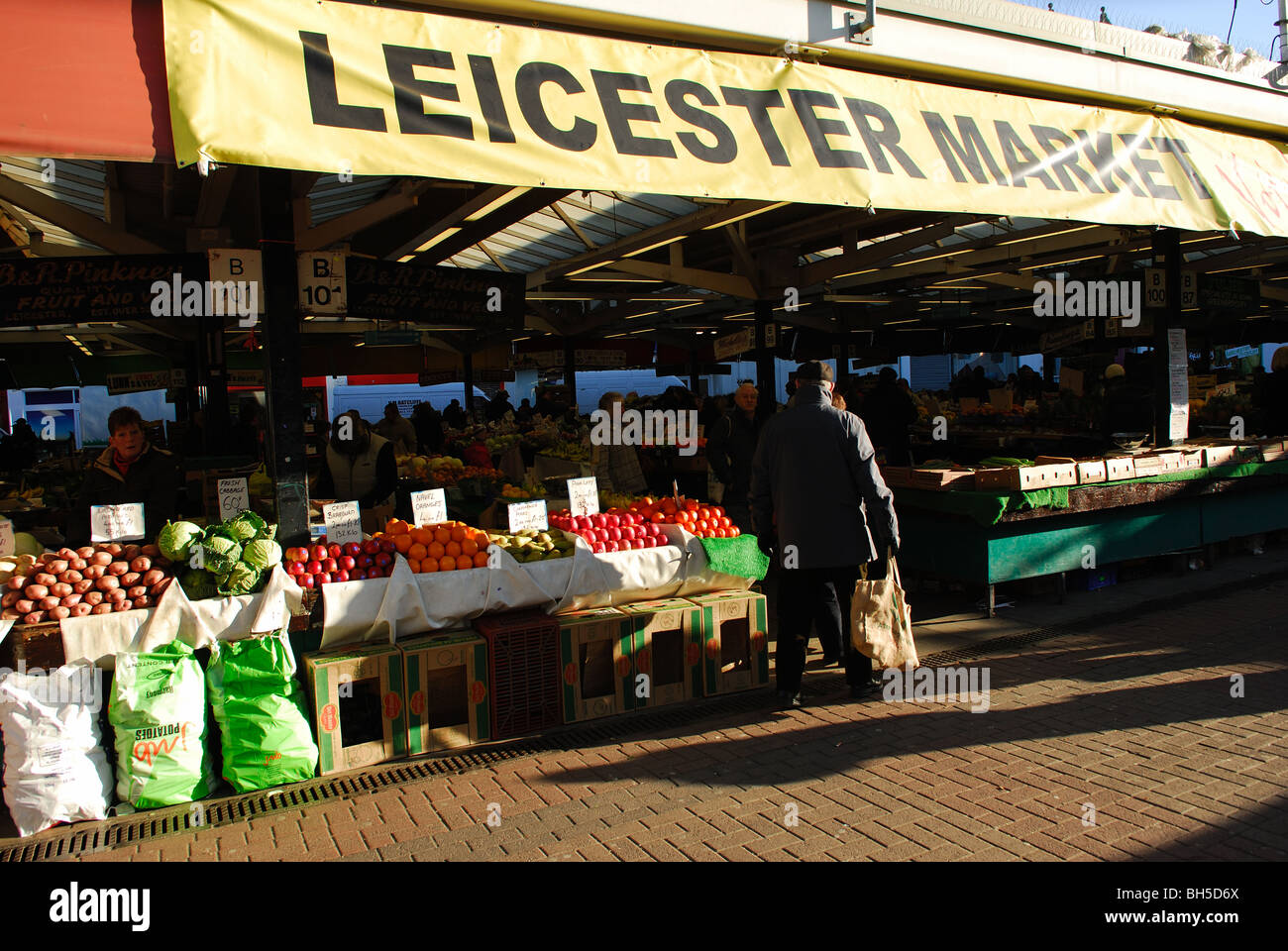 Leicester ist im freien Markt abgedeckt. Stockfoto