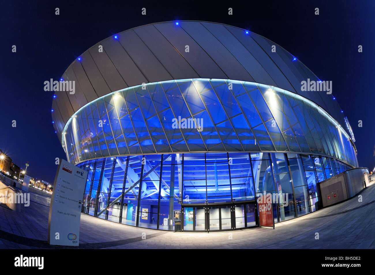 Der Liverpool Echo Arena am Kings Dock Uferpromenade in Liverpool. Stockfoto