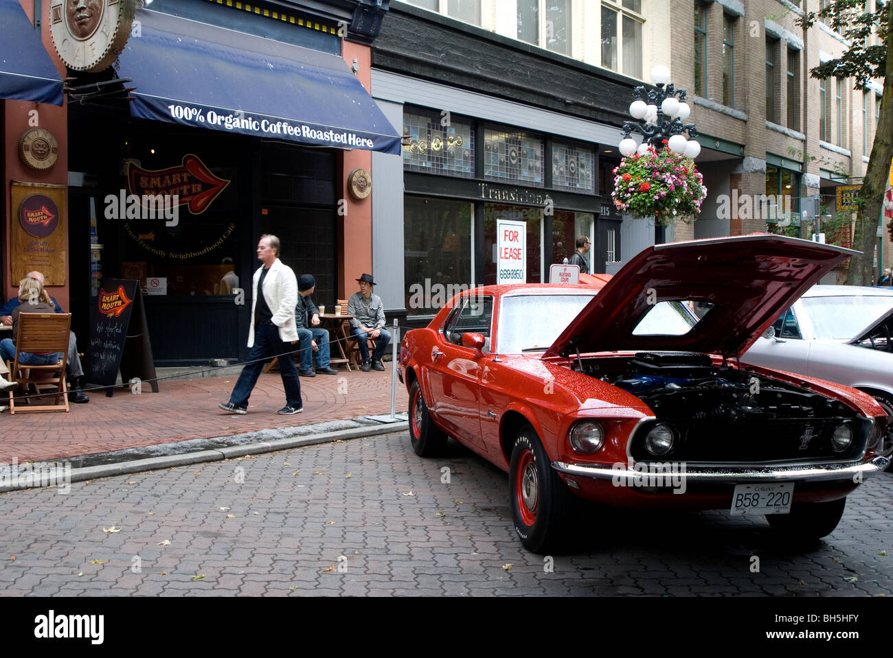 Klassischen roten Mustang vorgestellten bei klassischen und antiken Auto-Show in Gastown, Vancouver, Britisch-Kolumbien Stockfoto