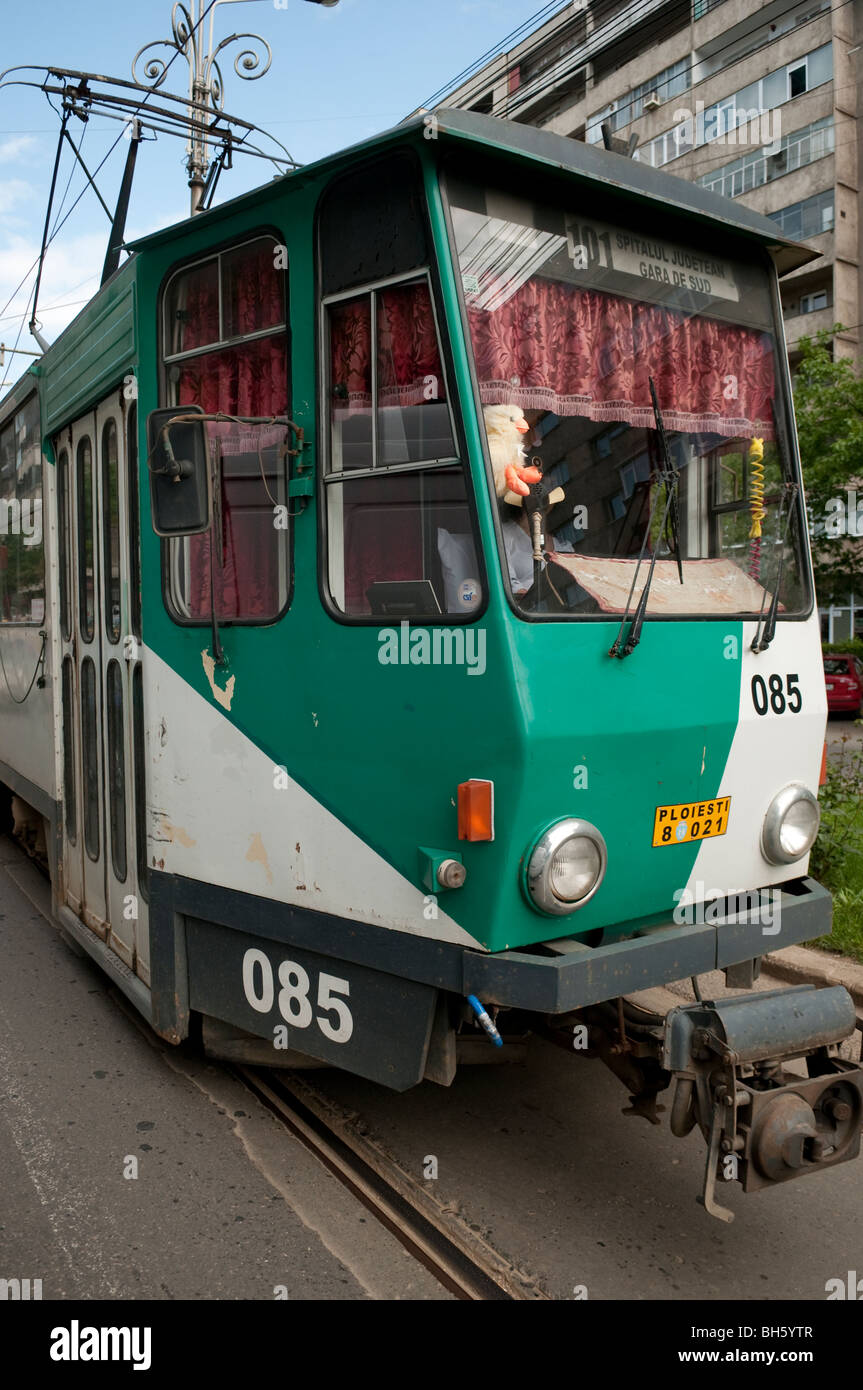 Öffentliche Verkehrsmittel Straßenbahn in Ploiesti Prahova Rumänien-Osteuropa Stockfoto