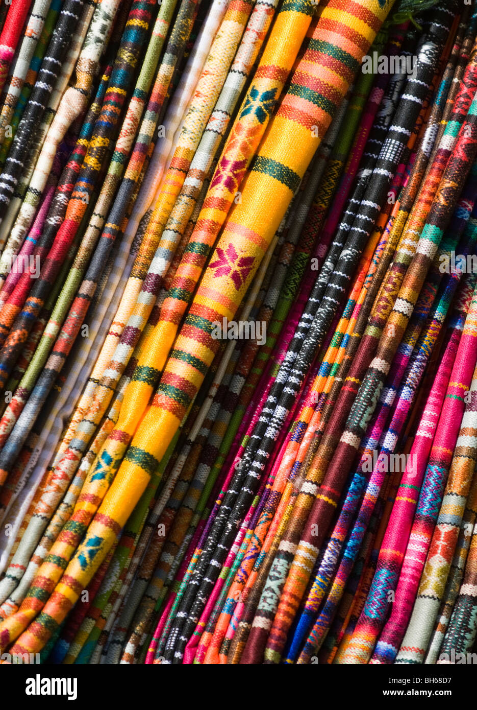 Detail der Stapel von bunten Tuch Stockfoto