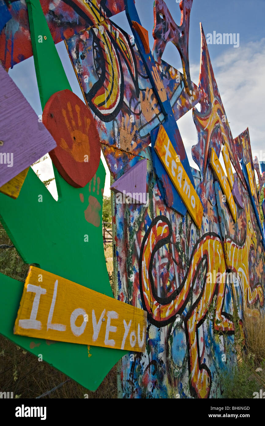 Künstlerische Skulptur entlang der Türkis Trail Scenic Byway in New Mexiko Stockfoto