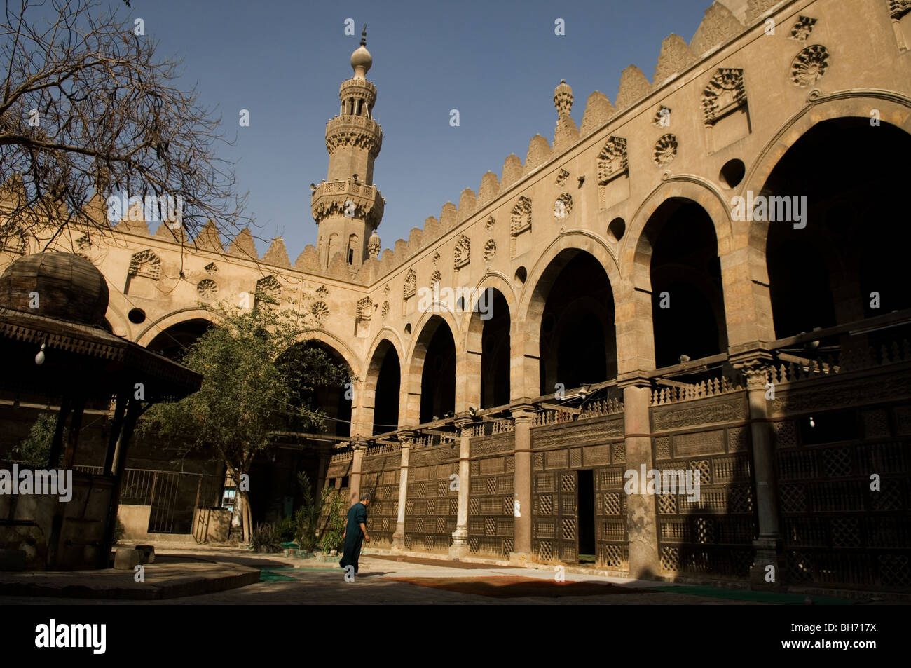 Die El-Azhar-Moschee (die blühende), die bietet einige der schönsten Ausblicke über die Altstadt von Kairo aus dem Minarett. Stockfoto