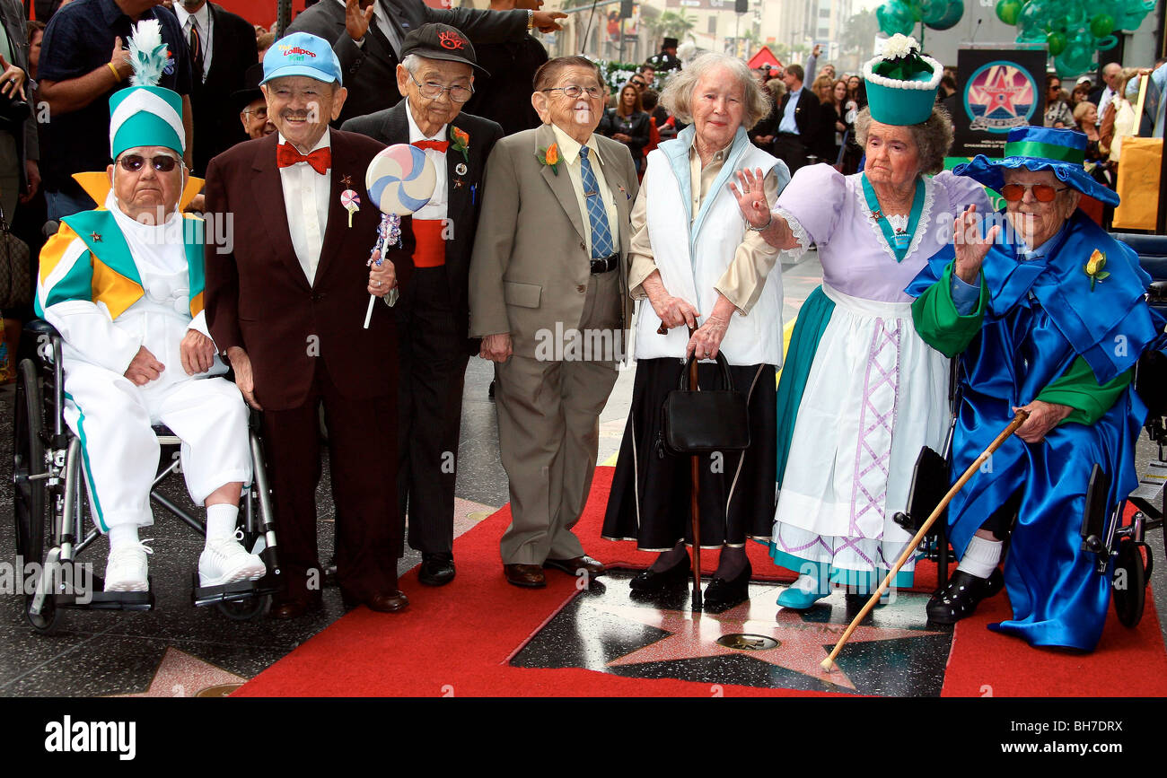 DIE MUNCHKINS MUNCHKINS HOLLYWOOD WALK OF FAME HOLLYWOOD LOS ANGELES USA 20. November 2007 Stockfoto