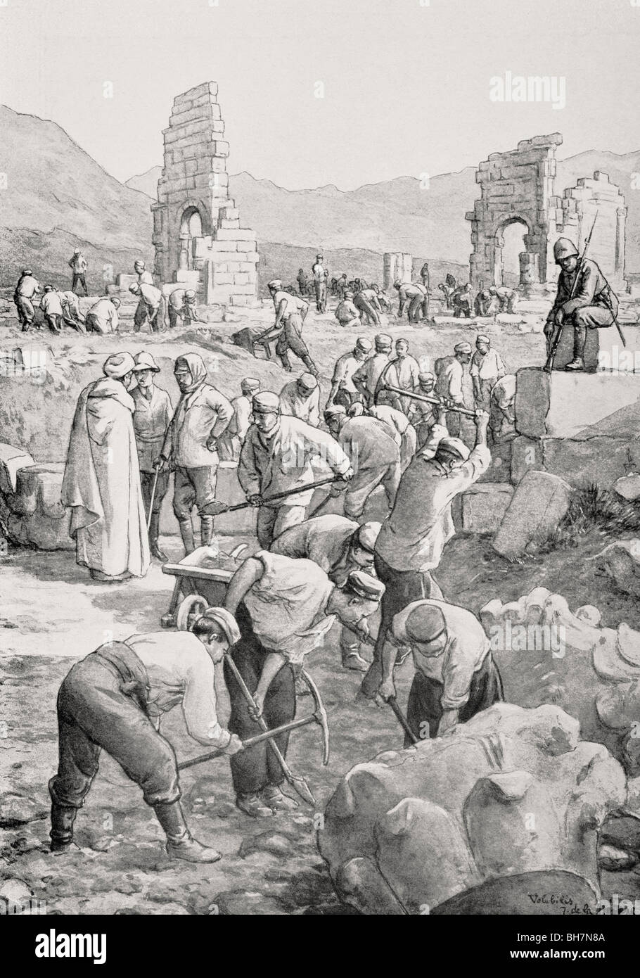 Deutsche Kriegsgefangene beim Arbeiten Aushub Ruinen der römischen Stadt Volubilis, Marokko, im ersten Weltkrieg. Stockfoto