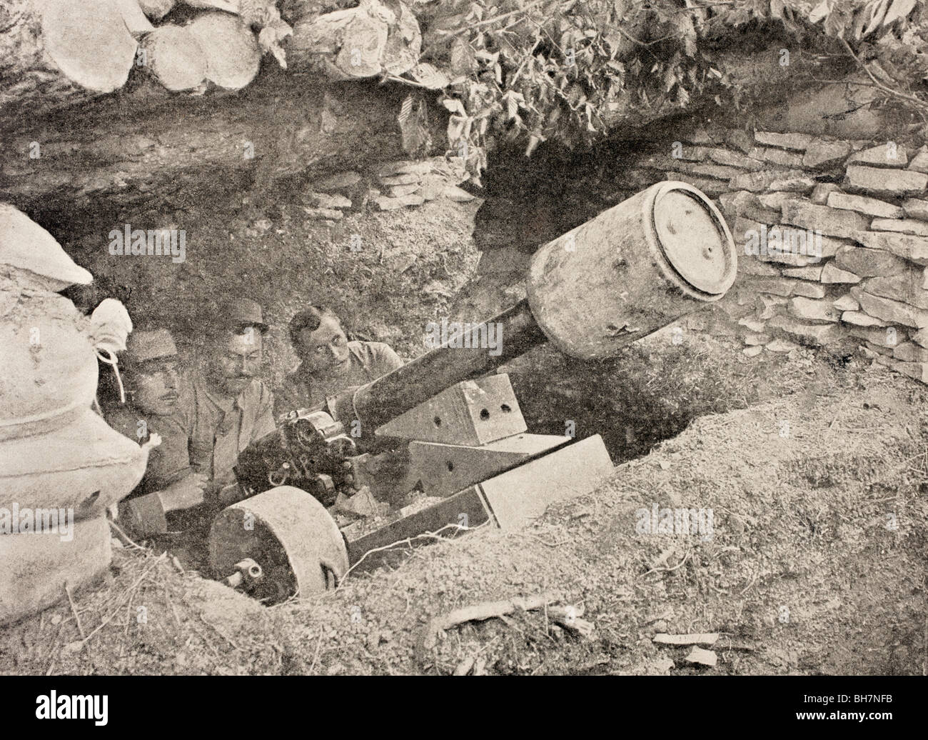 80mm Canon als eine Mine-Trägerrakete im ersten Weltkrieg verwendet. Stockfoto